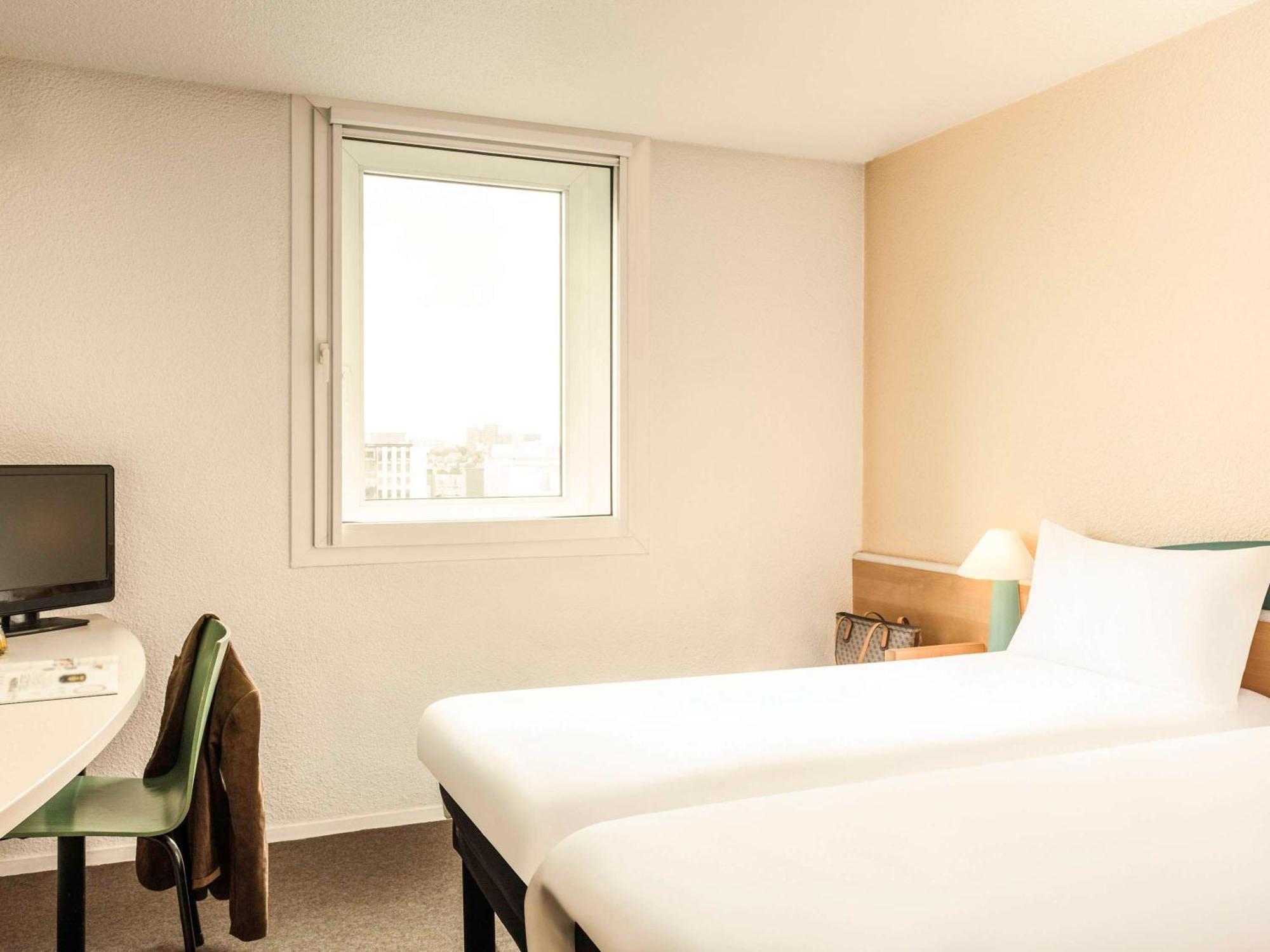 Ibis Paris Porte De Bercy Charenton-le-Pont Kültér fotó